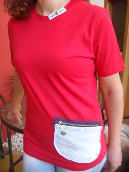 camiseta bolso jeans com ziper